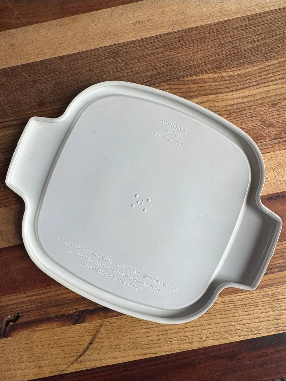 Corningware 1 Liter Casserole Dish with Glass Lid and Plastic Snap Cover